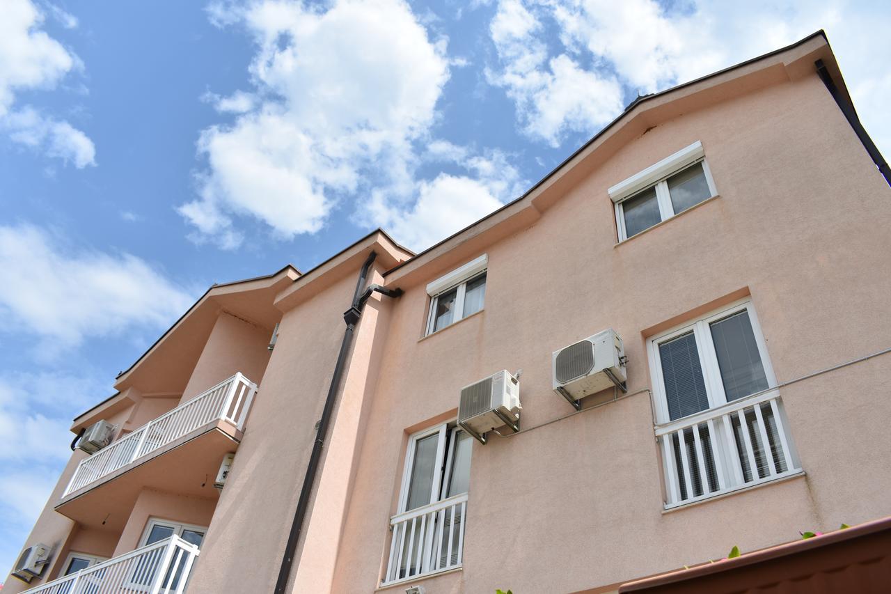 Guest House Regina Mundi Međugorje Екстериор снимка