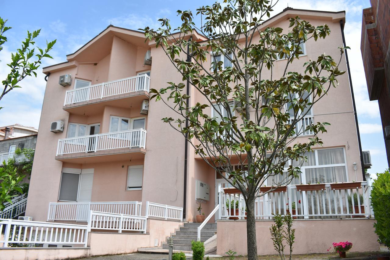 Guest House Regina Mundi Međugorje Екстериор снимка